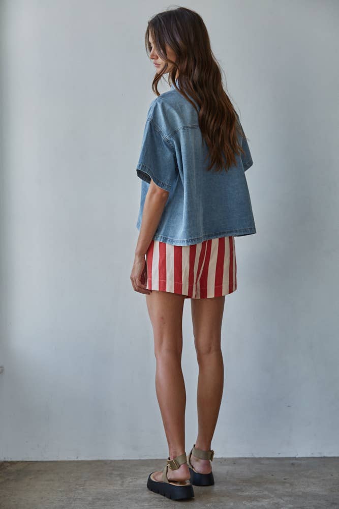 L10266 | Woven Cotton Chambray Denim Short Sleeve Shirt Top: Blue Denim / S