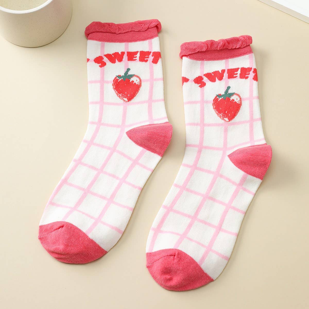 Strawberry-Theme Crew Sock | 40S02086: B