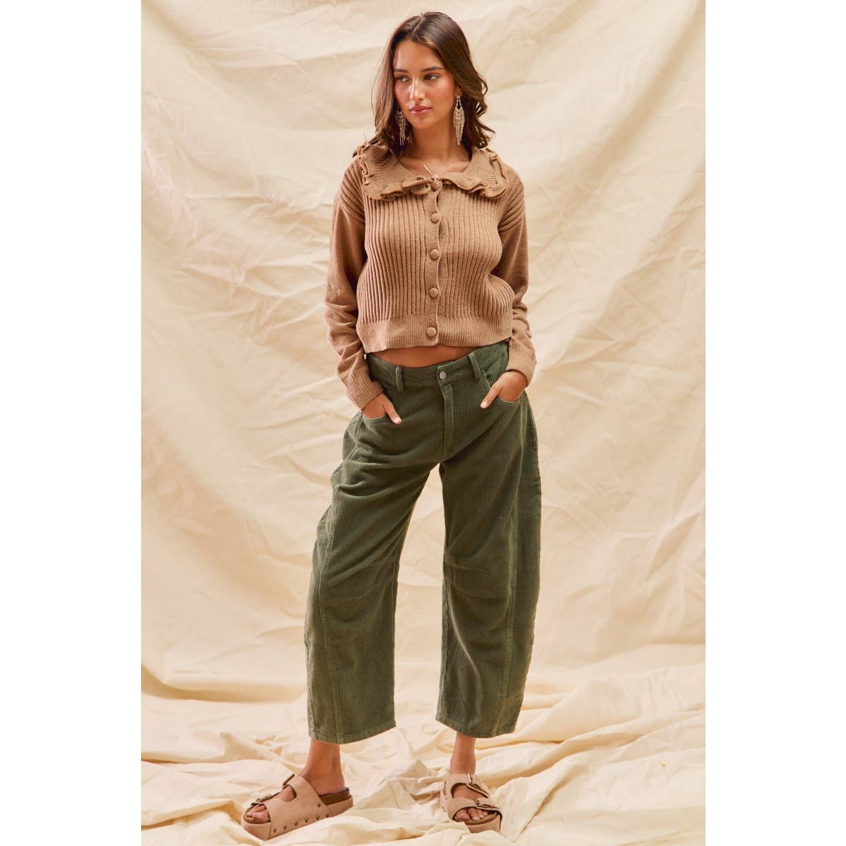 MID RISE CORDUROY BARREL PANTS: BLACK / L