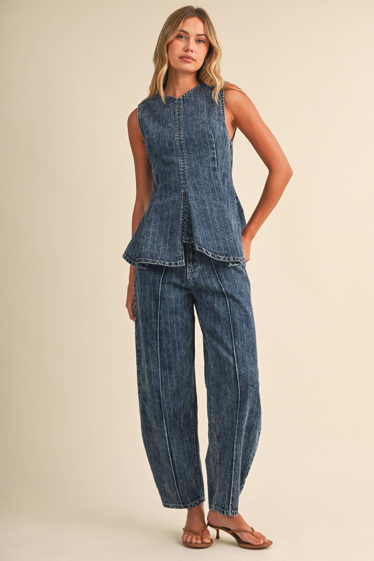 Bernice STRIPED DENIM SLEEVELESS PEPLUM TOP AND BARREL SET: DK DENIM / L