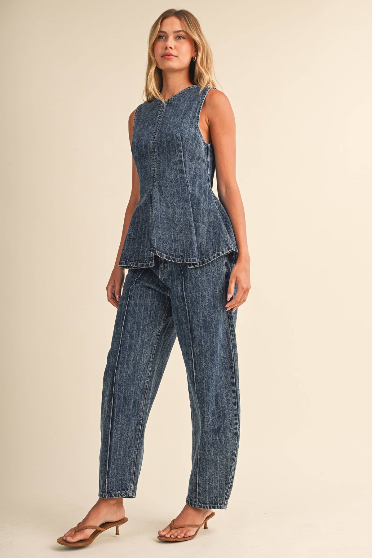 Bernice STRIPED DENIM SLEEVELESS PEPLUM TOP AND BARREL SET: DK DENIM / L