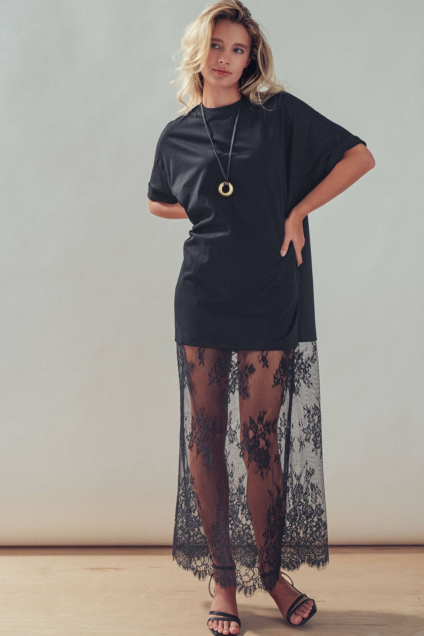 Hannah T-Shirt Dress with Sheer Lace Skirt: White / S-M-L:2-2-2