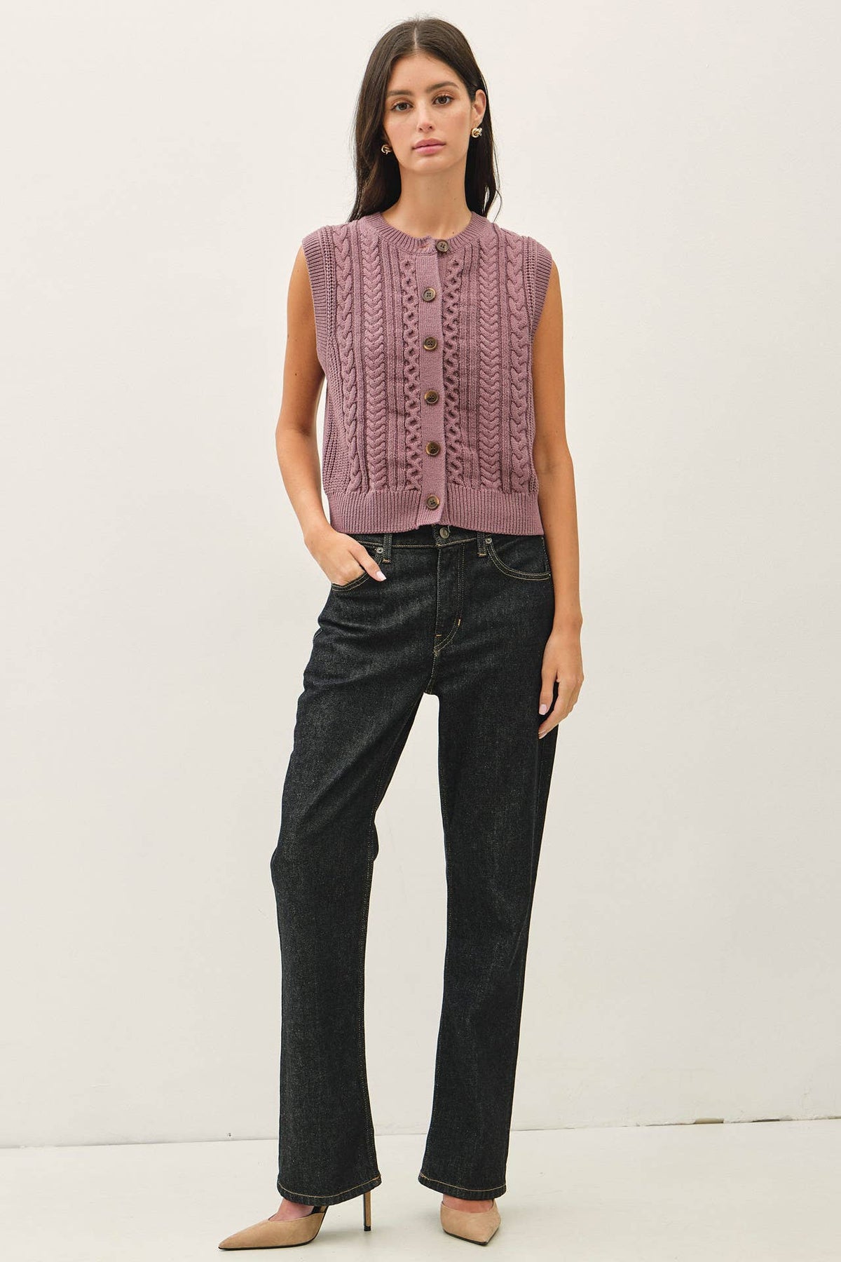 CLASSIC CABLE KNIT BUTTON UP SWEATER VEST : IRIS / M
