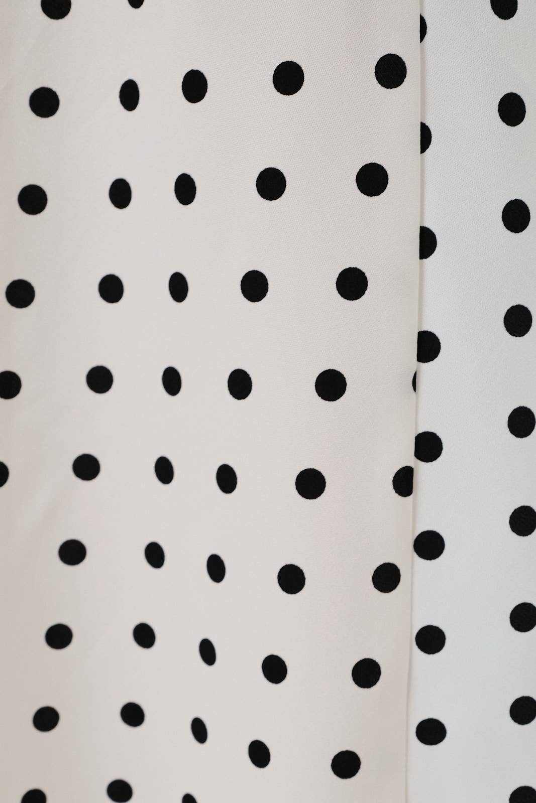 Hannah POLKA DOT MIDI SKIRT: WHITE-BLACK DOT / L