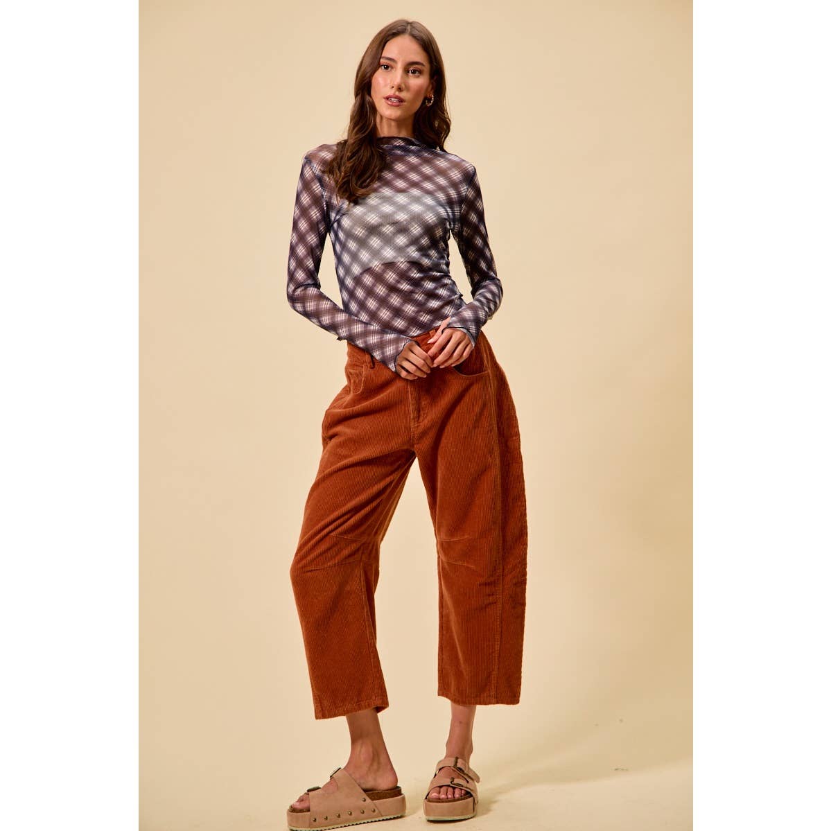 MID RISE CORDUROY BARREL PANTS: BLACK / XL
