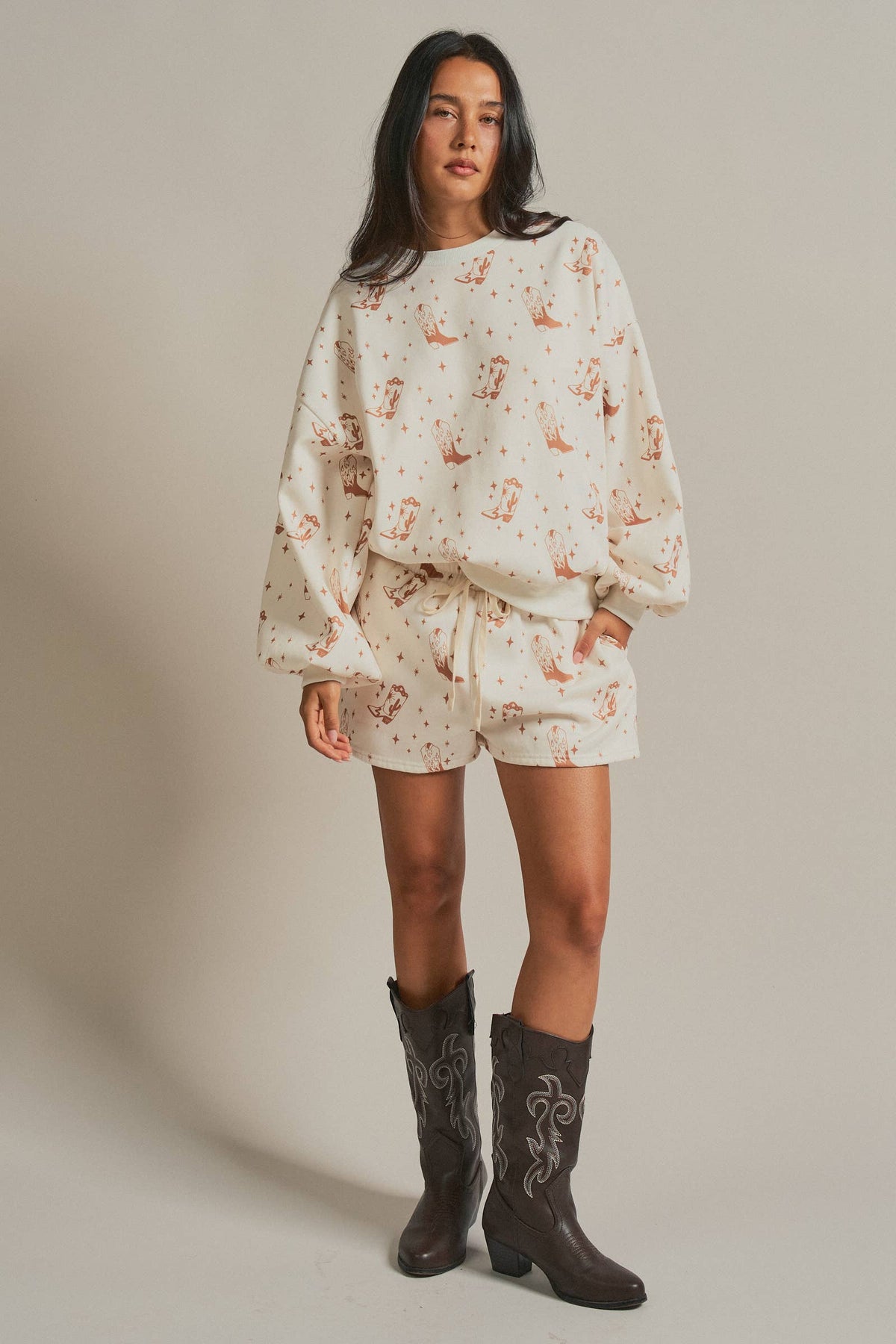 Ella Cowboy Boot Print Sweatshirt and Shorts Set: Cream / S-M-L:2-2-2