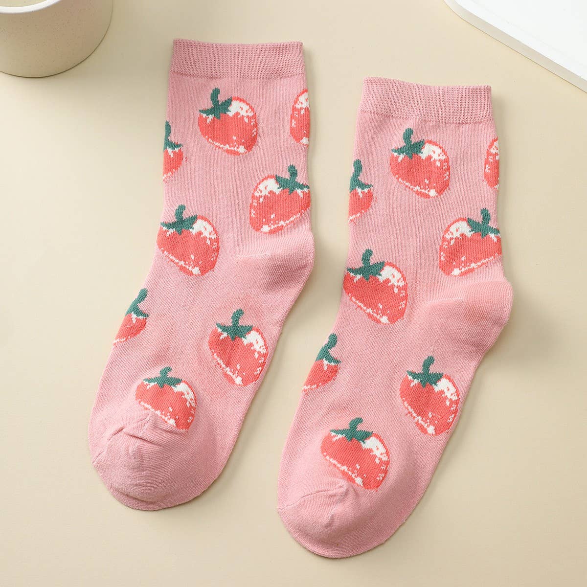 Strawberry-Theme Crew Sock | 40S02086: A
