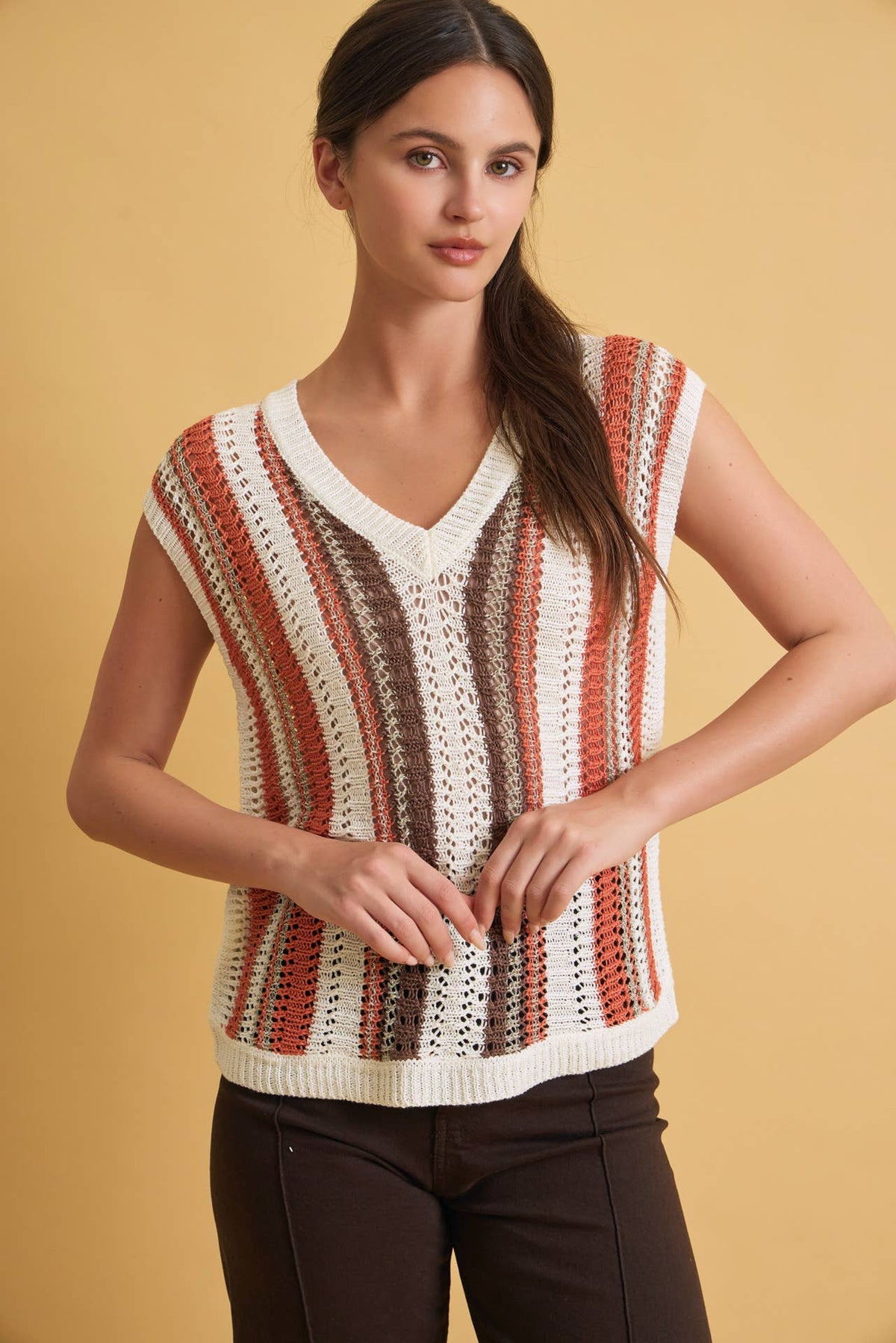MIXED METALLIC YARN STRIPED HAND CRAFT CROCHET KNIT VEST : BURNT ORANGE / M