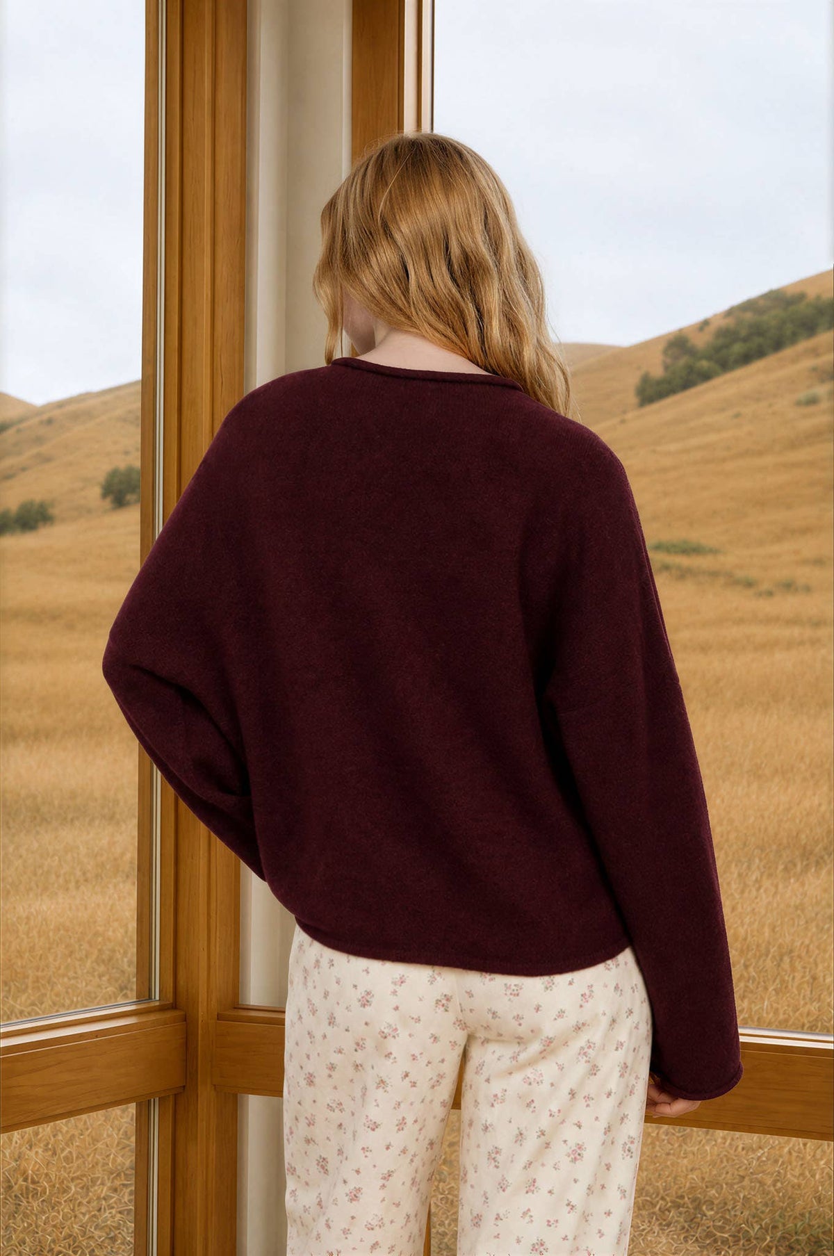 LIGHTWEIGHT BUTTON DOWN KNIT CARDIGAN: Burgundy