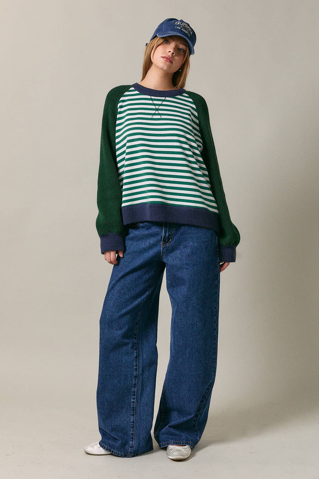 STRIPE PULLOVER WITH SWEATER SLEEVES: BROWN-NAVY STRIPE / XS