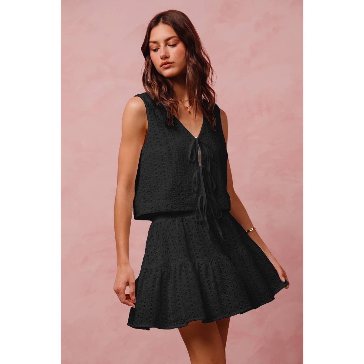 FLORA EYELET LACE TIE VEST TOP AND MINI SKIRT SET: OFF WHITE / S
