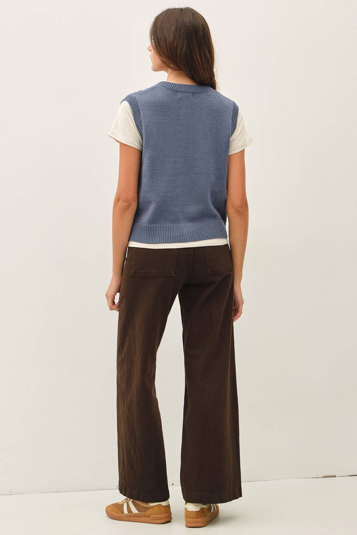 CLASSIC CABLE KNIT BUTTON UP SWEATER VEST : SLATE BLUE / M