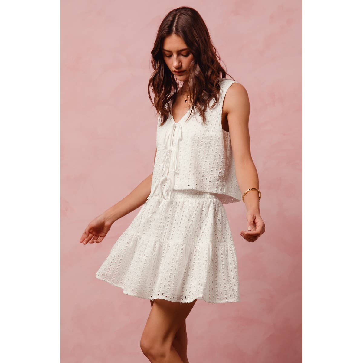 FLORA EYELET LACE TIE VEST TOP AND MINI SKIRT SET: OFF WHITE / M