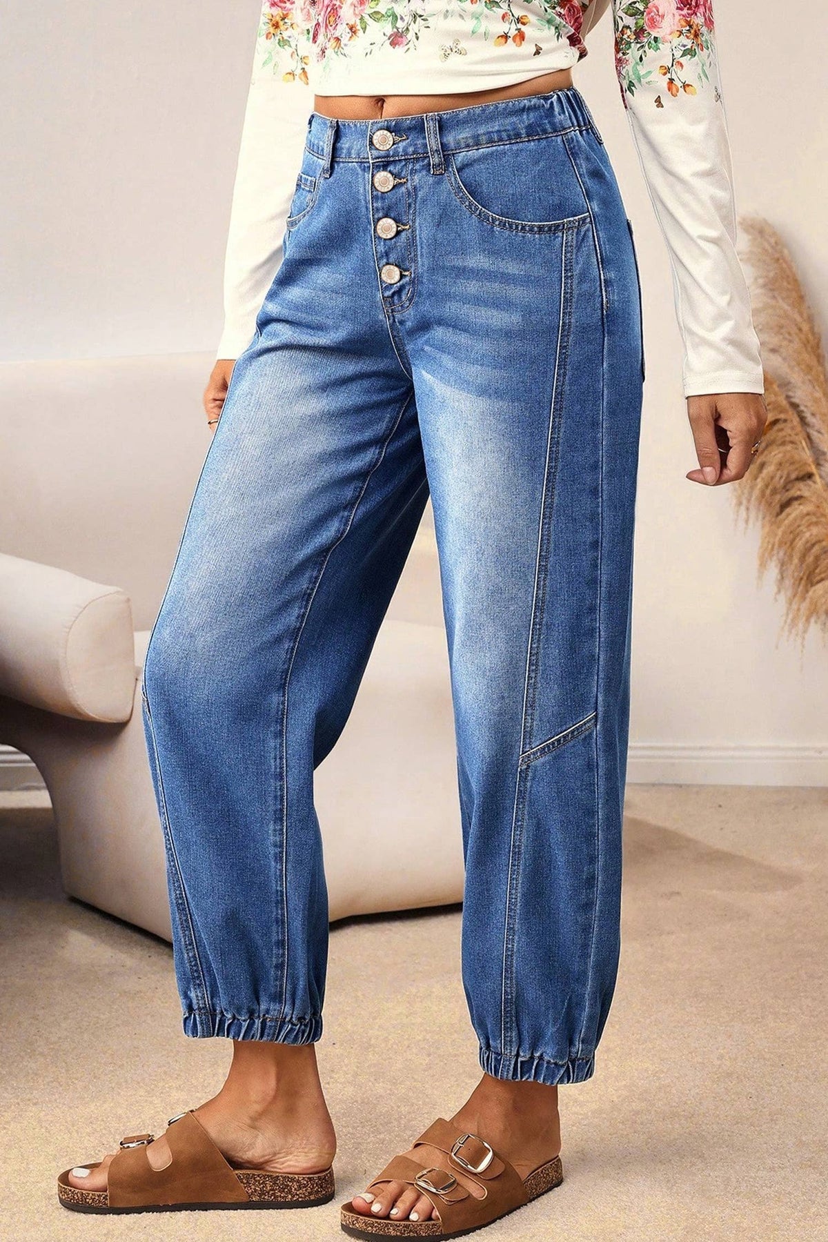 Buttons Front Tapered Casual Loose Fit Jeans: Blue / 10