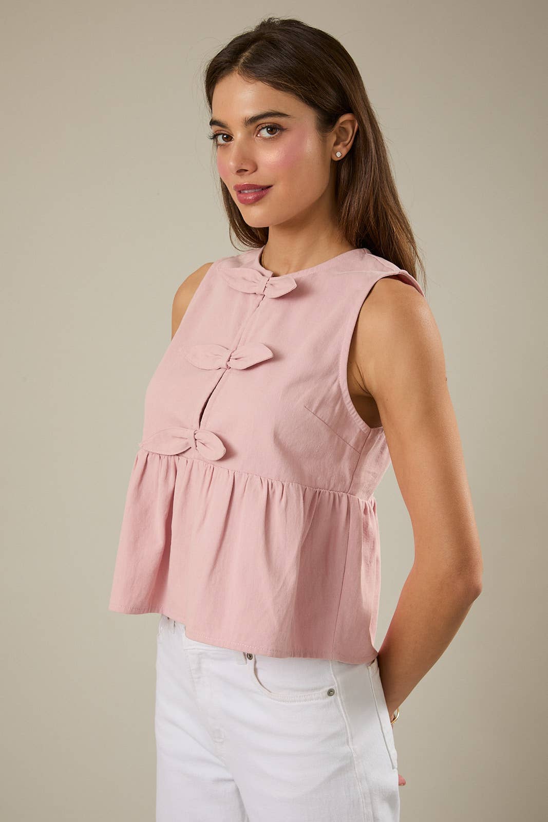 Abigail ROUND NECK SLEEVELESS FRONT BOWS TWILL TOP: Pink / M